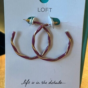 Loft “Life is in the details” Twisted Mauve and Gold Enamel Hoop Earrings NEW
